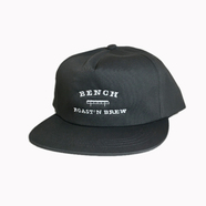 BENCH / COLLEGE LOGO CAP (CHARCOAL)